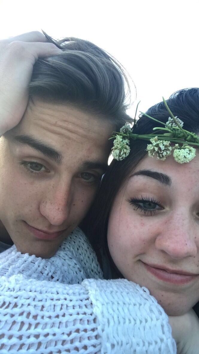 Ridge and Jaime started dating.