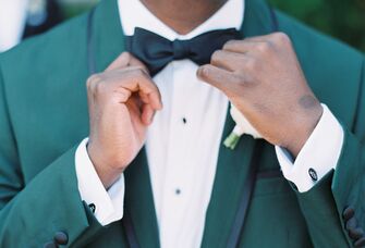 Groom wearing cufflinks