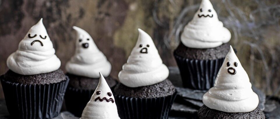 Halloween Finger Food Recipes - Black Velvet Ghost Cupcakes