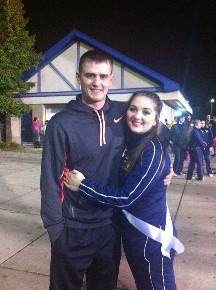 Unfortunately, Thomas and Hailey grew apart due to the distance. 
