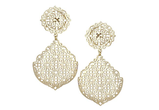 7 Statement Earrings For the Fashionable Bride