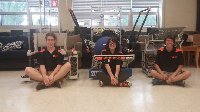 Savannah & Nathan introduced Max to the robotics team