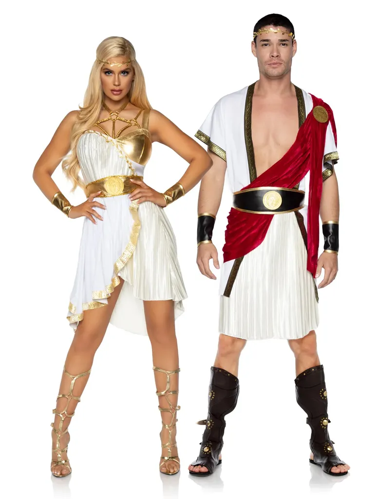 131 Best Couples Costume Ideas For Halloween 2023