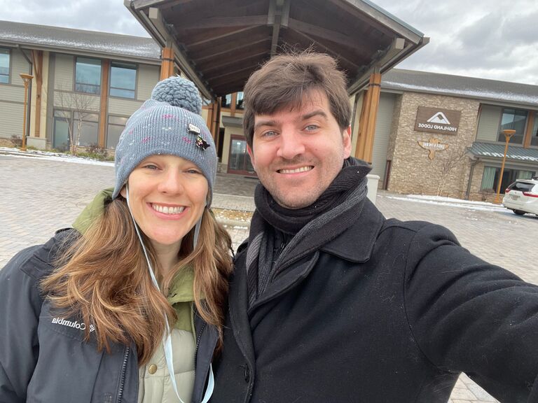Basia and Stephen's one year anniversary included a trip to Marylands local ski resort. Too bad there wasn't a lot of snow! But we tried skiing for an hour or so! 