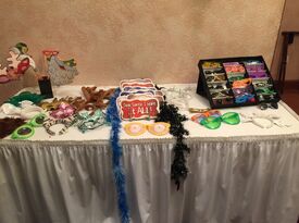 Your DJ Service and Photo Booth - Photo Booth - Minerva, OH - Hero Gallery 3