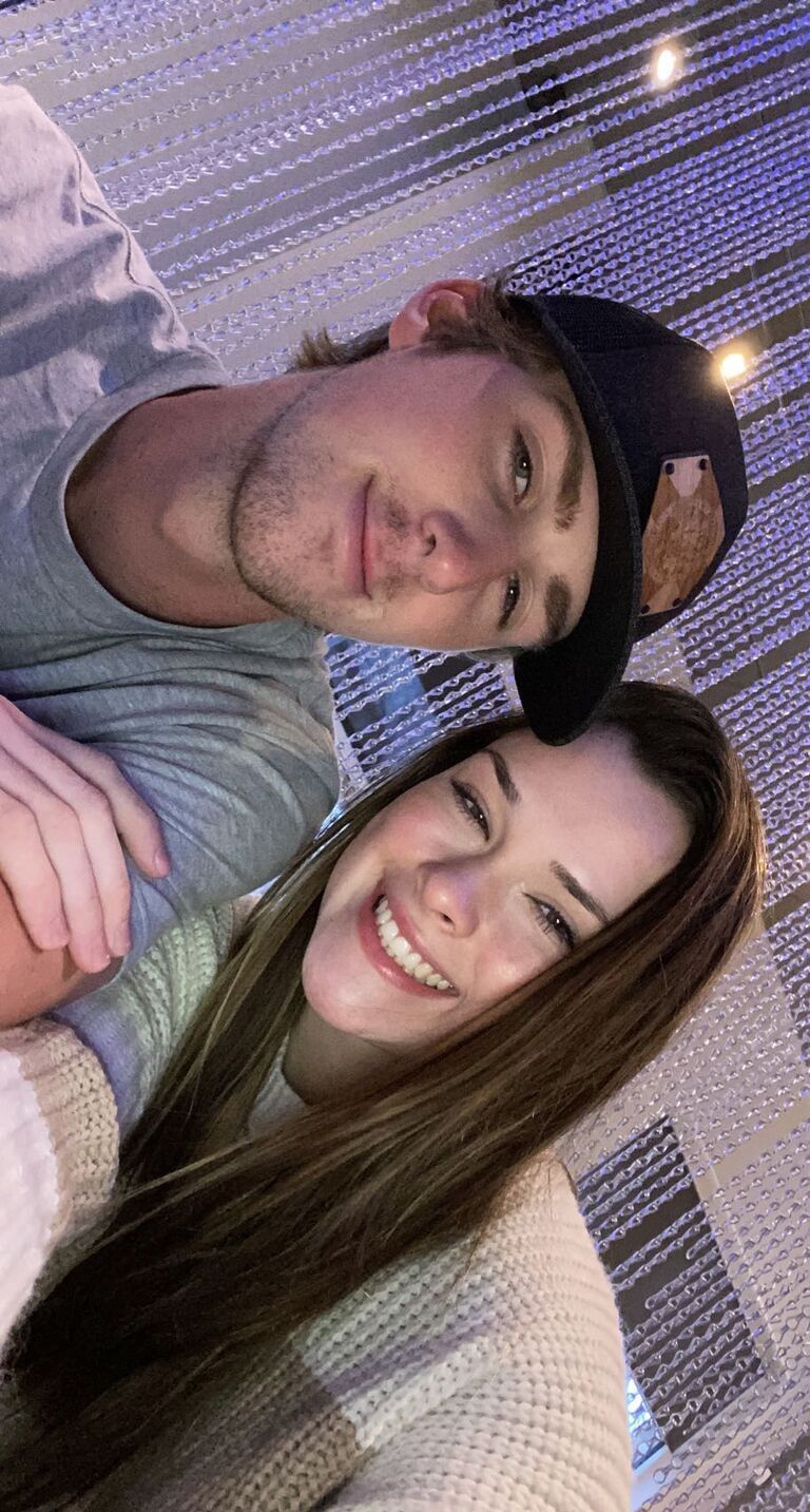 our 1 year anniversary
♡