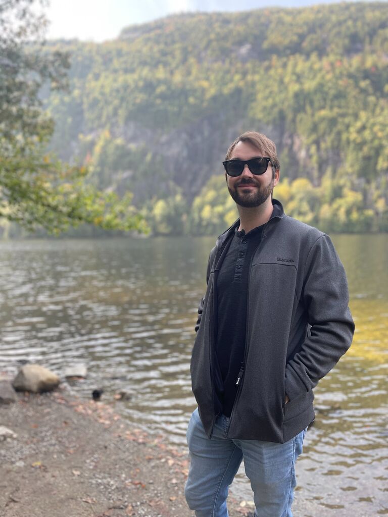 We flew to upstate New York for the autumn equinox and a concert in late September 2023. The leaves were an amazing early dose of autumn.