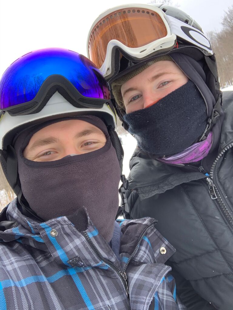 Matt teaches Rebecca to ski, their relationship survives and Matt learns that there really is no limit to the number of swear words in the Glaswegian vocabulary. 