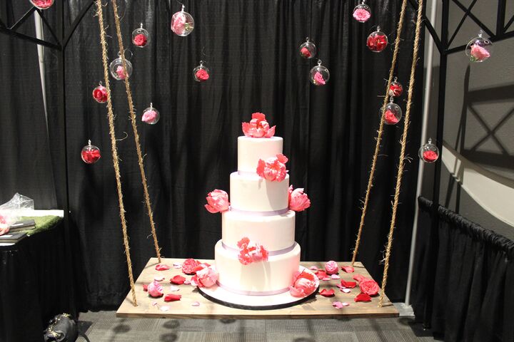 Vanilla Bean Bake Shoppe Wedding Cakes The Knot