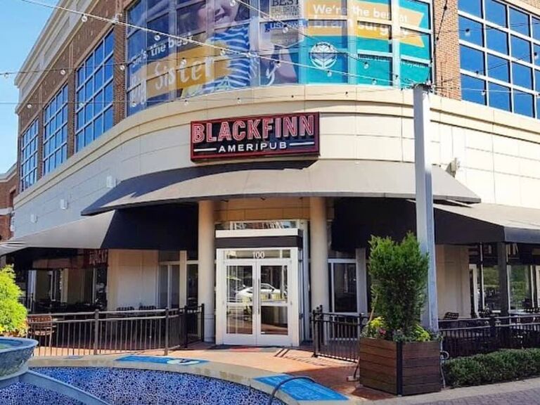 Blackfinn Ameripub in Ballantyne, North Carolina rehearsal dinner venue