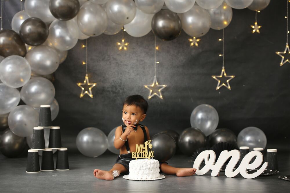 Hire A Photographer For Your 1st Birthday Party The Bash