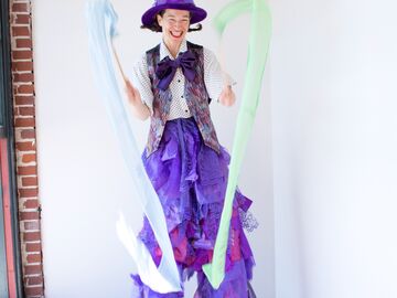 Sarah Liane Foster - Stilt Walker - Seattle, WA - Hero Main