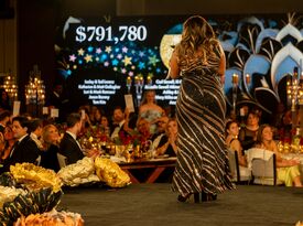 TiWanna A. Kenney, TK, BAS - Auctioneer - Austin, TX - Hero Gallery 3