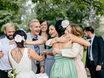 How to Share Your Wedding Pronouns Throughout Your Celebration