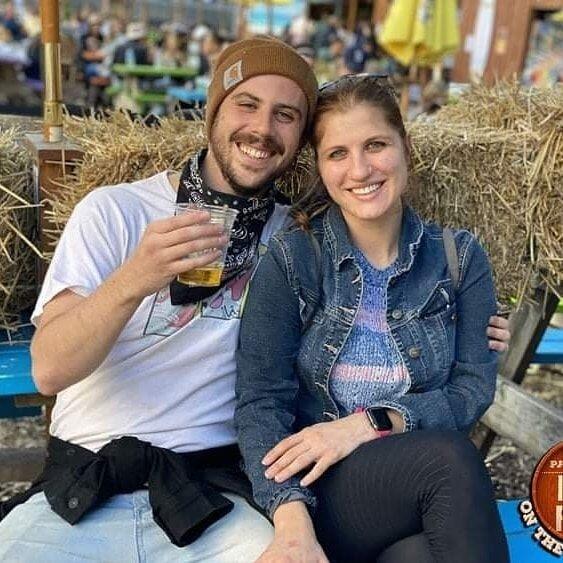 Ari and Georgeta went on many adventures in Chicago including amazing Newman weddings, road trips across the country, dive trips to Mexico, and sight seeing in France.