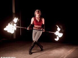 Siena Moon Productions - Circus Performer - Pawtucket, RI - Hero Gallery 4