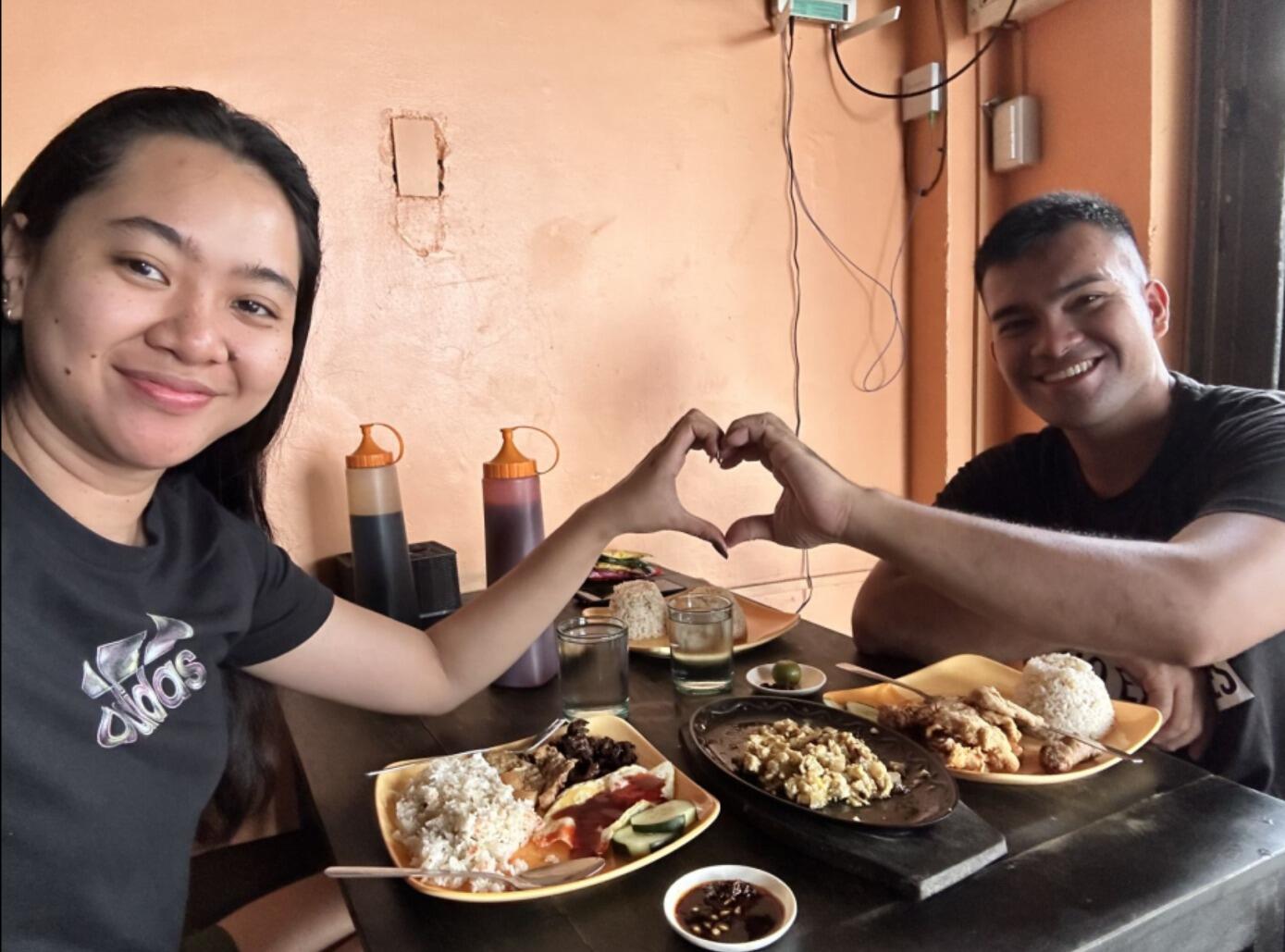 Silogan Date