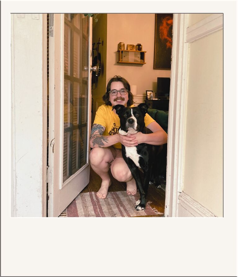 Alex & Sadie move in with Erin!