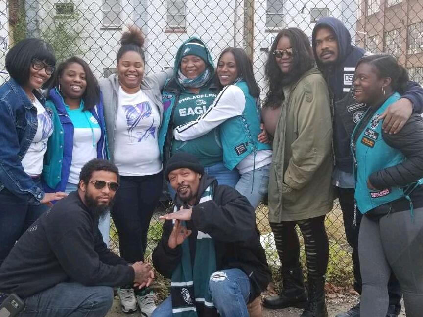 SachBac.. Feeding The Homeless 