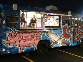 Buck-N-Dink's Food Truck - Food Truck - Detroit, MI - Hero Gallery 4
