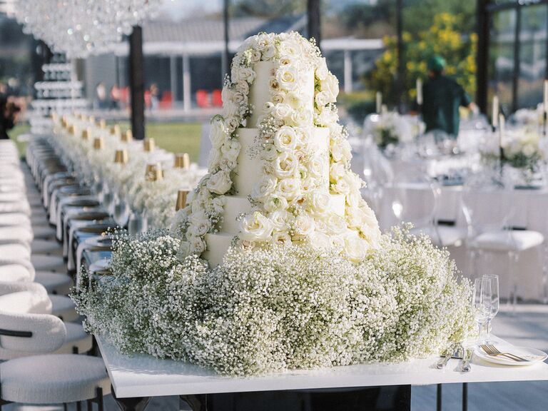 cake meadow wedding trend of 2025 new wedding trend cake with baby's breath base