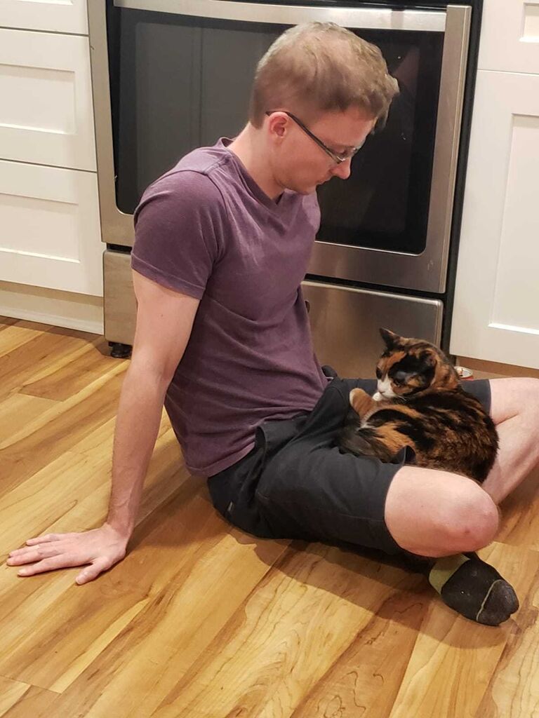 Hanging out at a friends house with cats again!
