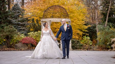 Why Veil Weights Are A Must-Have for Your Outdoor Wedding Ceremony -  Popping Champaign Photography