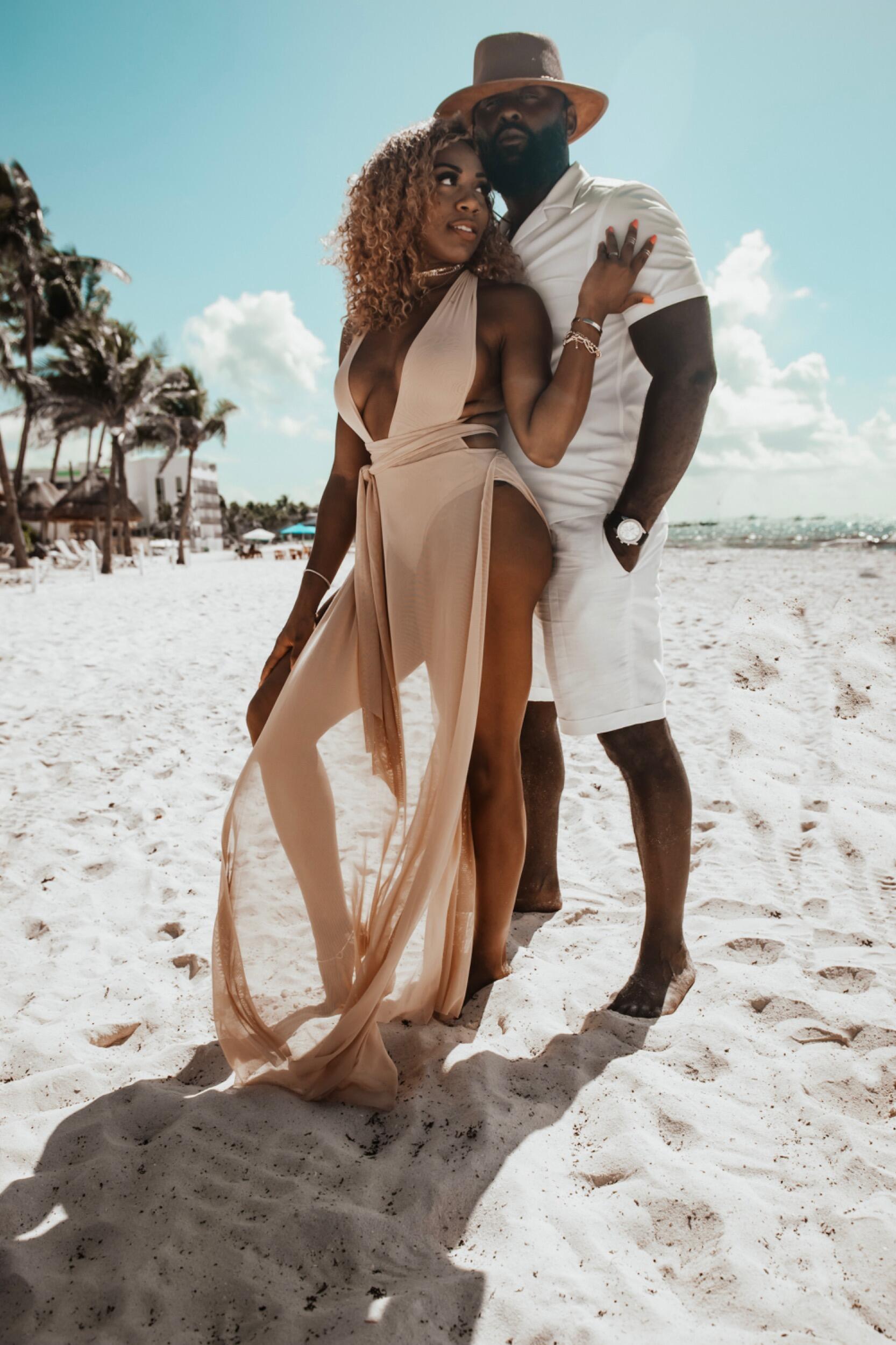 Jasha surprised Joya with a Beautiful Birthday photoshoot on the beach in Playa Del Carmen, Mexico. 