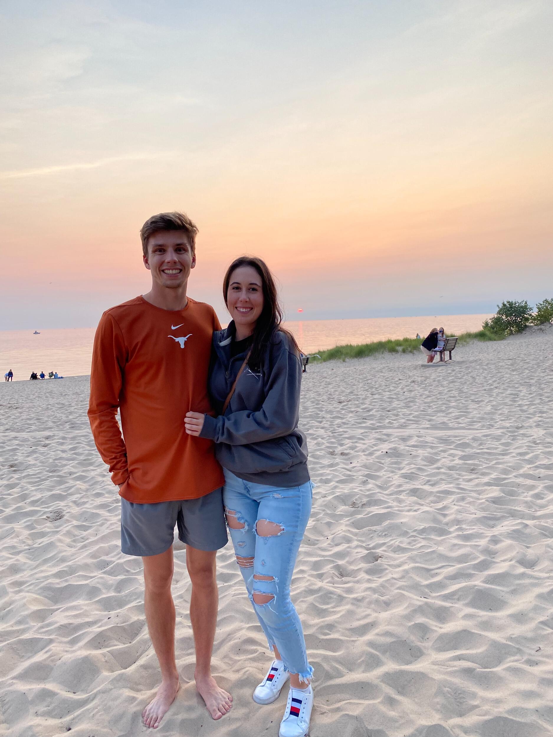 While on the road in Michigan for a golf tournament, Emilee surprised Garek during his family vacation! A memory they still cherish.