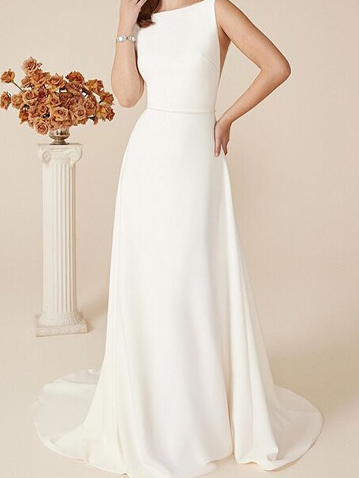 A Guide to Minimalist Wedding Dresses for Every Bride - Pretty