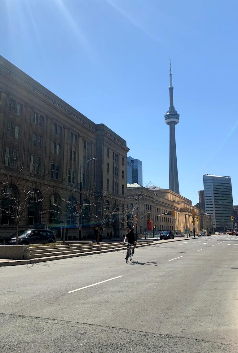 Derek took Shannon to Toronto for the day. They rode around the empty streets of Toronto on bikes and Derek found the perfect spot, the Toronto Marina, to ask Shannon to be his girlfriend. 