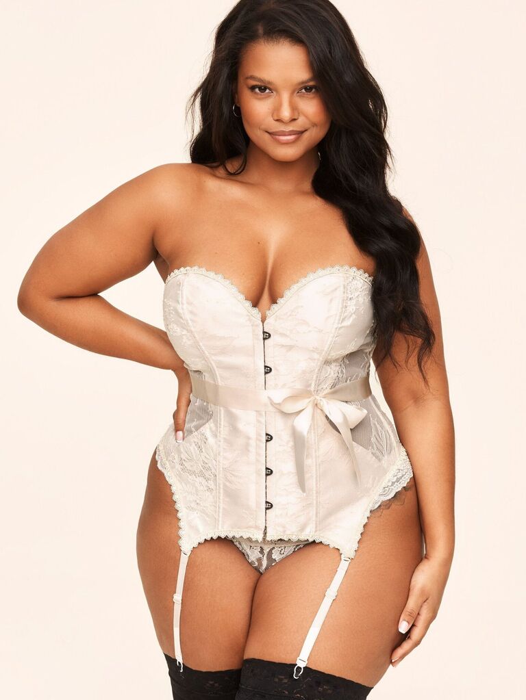 Found! Sexy Wedding Lingerie For Bustier Brides