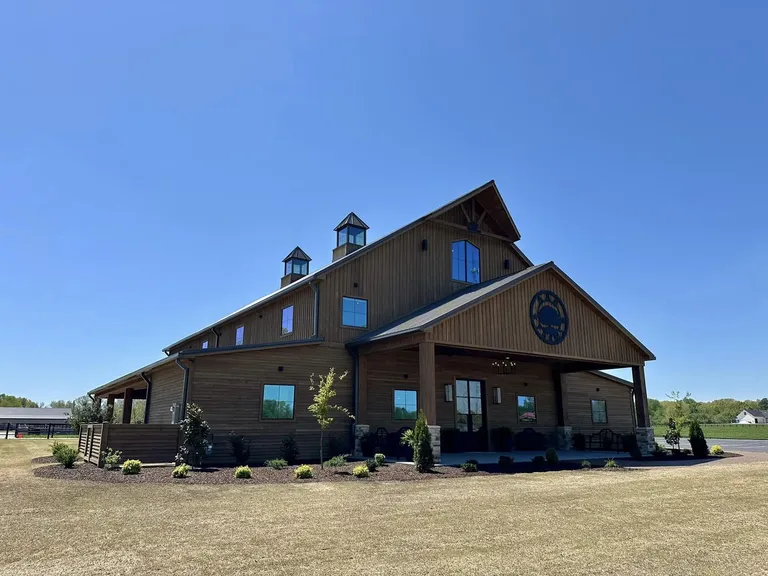 13 Charming Barn Wedding Venues in Tennessee You Need to See