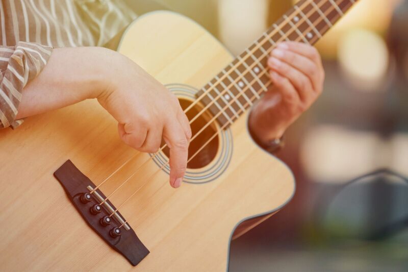 Gender reveal party ideas - live music