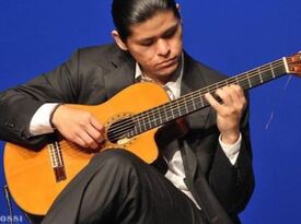 Cristian Perez - Classical Guitarist - Fairfax, VA - Hero Gallery 2