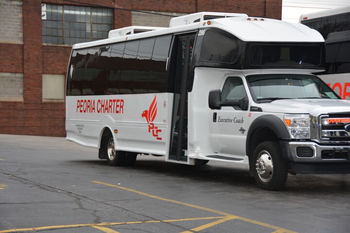 Peoria Charter Coach | Transportation - The Knot