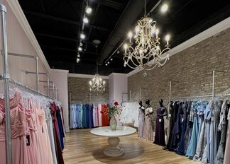 Henri's Cloud Nine | Bridal Salons - The Knot