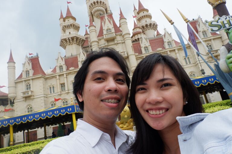 Sometimes she visits me in Singapore.