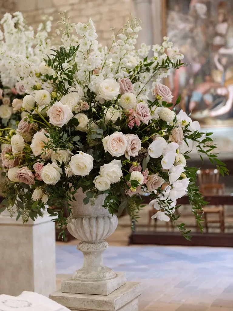 34 Church Wedding Decorations to Transform Any Institution