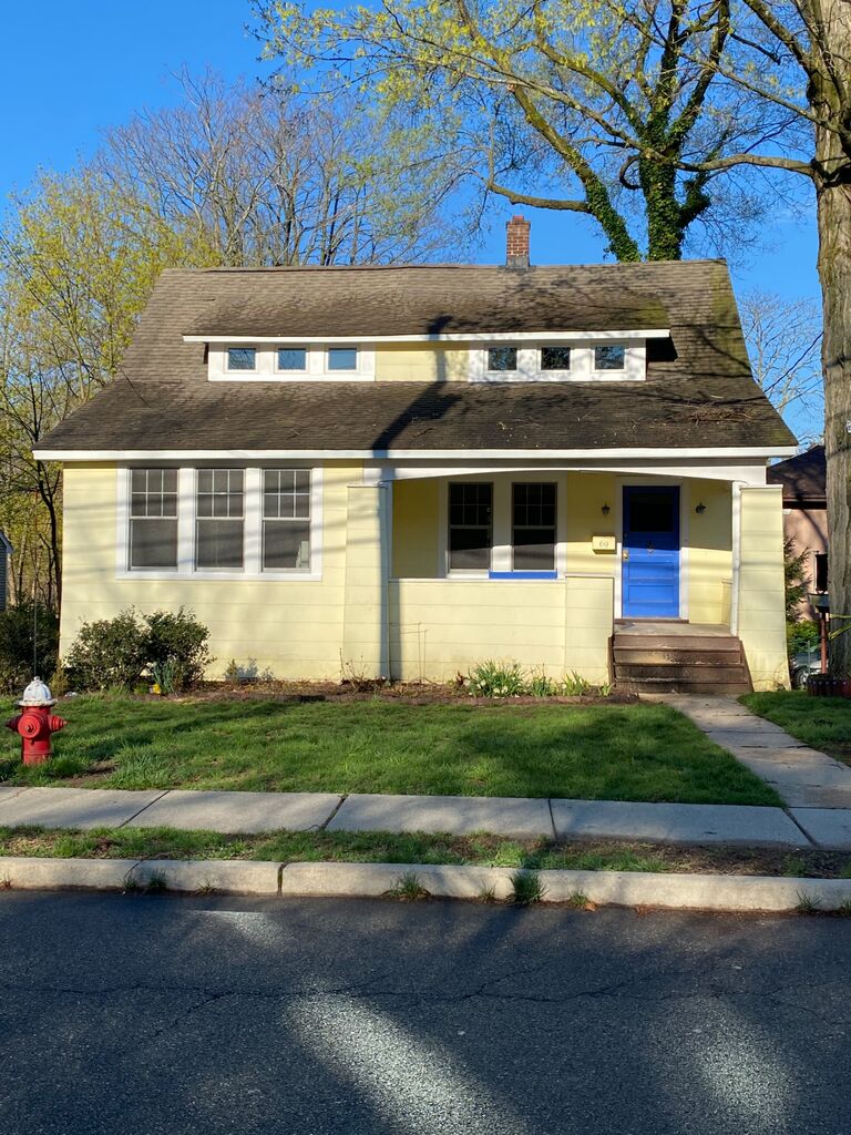 Jen bought a house in Ramsey and became Jesus’s landlord, #roommate. They decided to renovate the house together—Jesus took care of the demolition. The house looks totally different today.