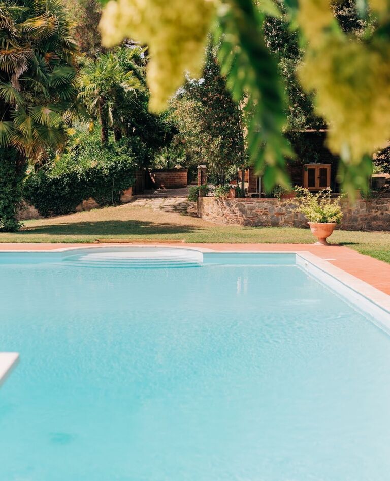 For those staying at the villa: Brunch 11:00-1:00pm in the Stable
Pool party & Buffett at 4:00pm located at the Main Pool

Attire: Swimsuit or casual wear
(Bring your own towel!!) 

