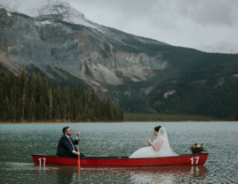 Bride and groom on canoe, Canadian wedding traditions