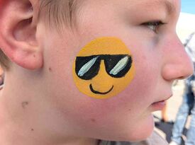 Rainbow Arts Entertainment - Face Painter - Minneapolis, MN - Hero Gallery 4