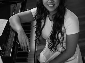 Jessica La Music - Pianist - Toronto, ON - Hero Gallery 1