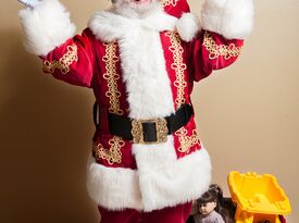 Santa Claus Visits East Valley - Santa Claus - Gilbert, AZ - Hero Gallery 2