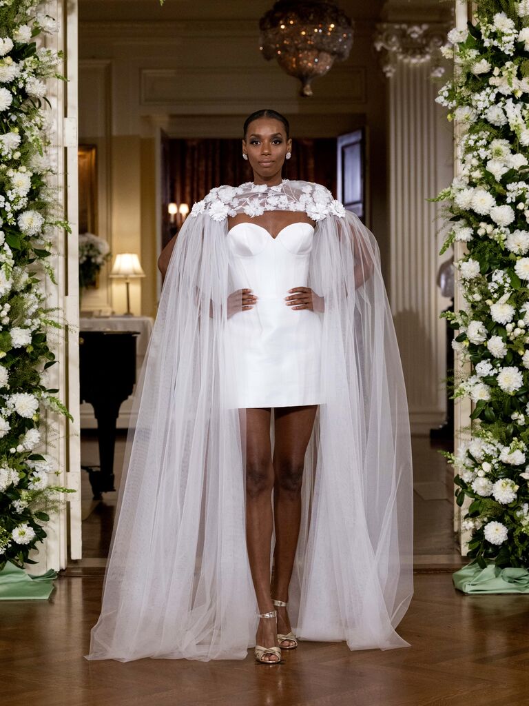 Short white strapless wedding dress, fashion trends 2024