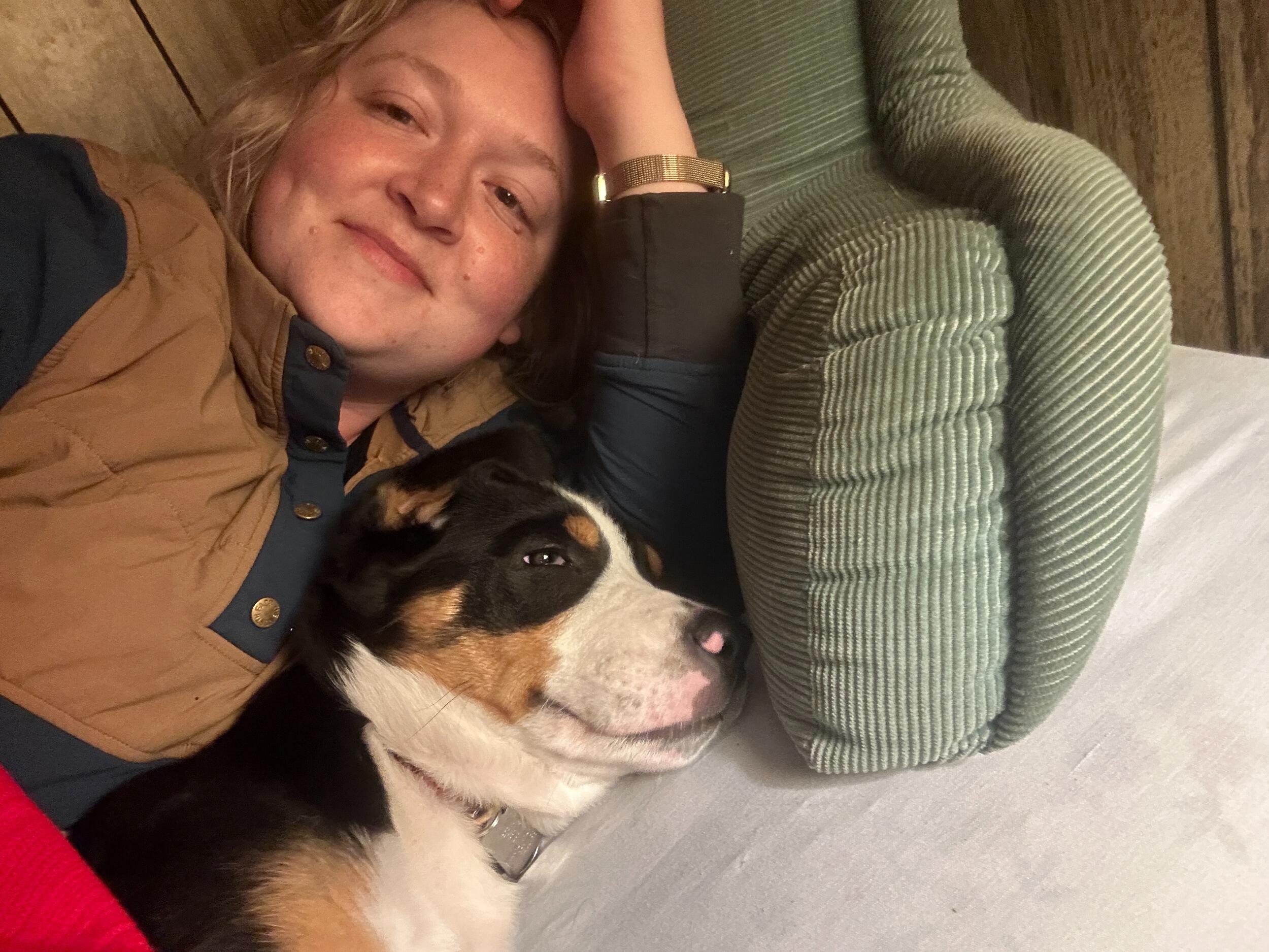 A little cuddle at the King cabin.