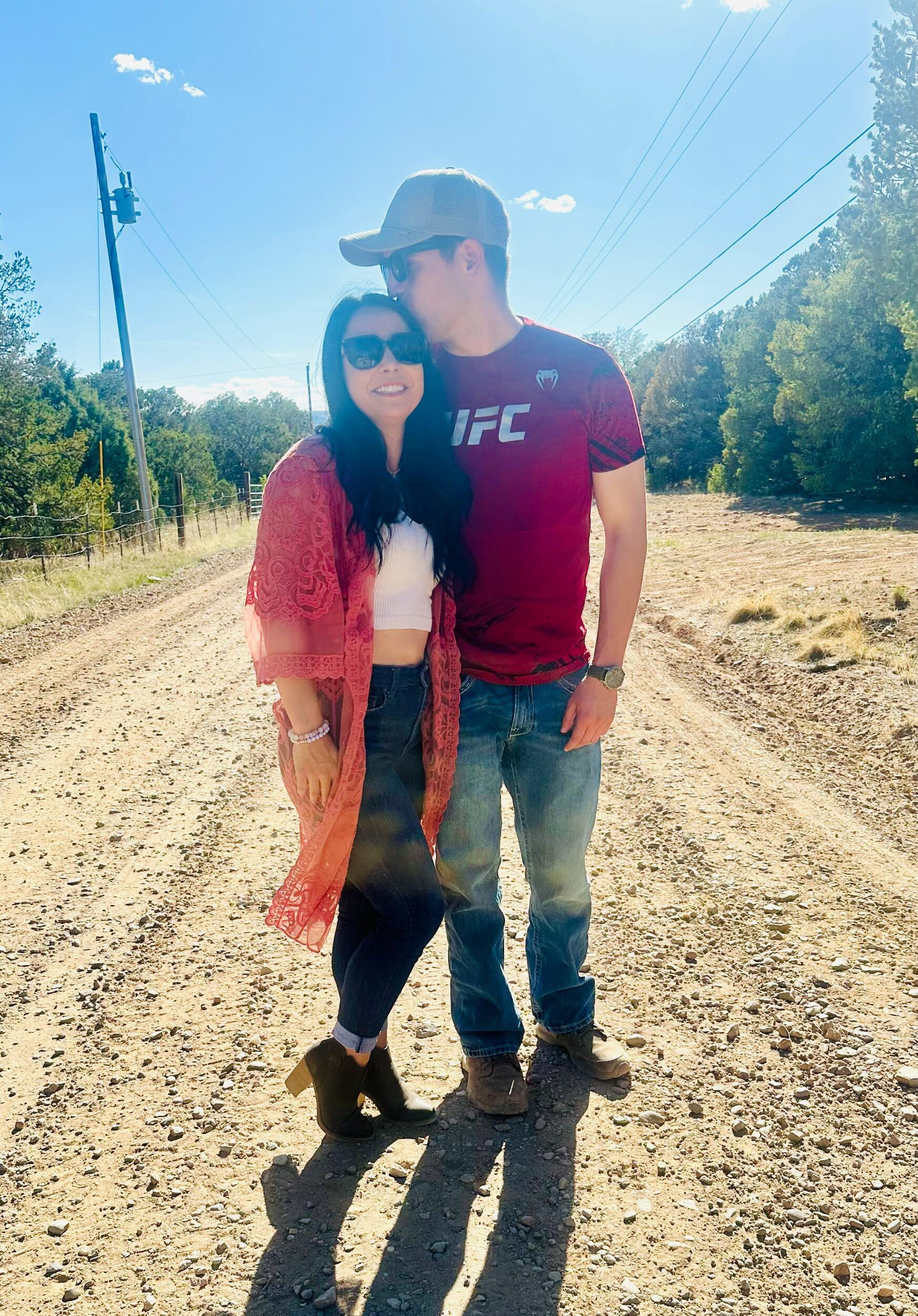 Nick took me to Pecos with his family to celebrate a birthday—one of the first of many special moments shared with the people he loves most. ❤️ Being surrounded by family, nature, and love made this day unforgettable.