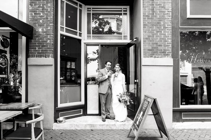 A Natural Rustic Wedding At Ships Of The Sea Maritime Museum In