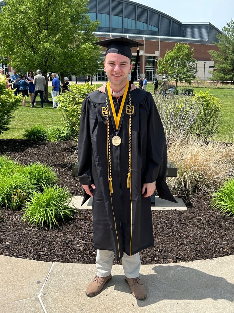 Alex graduated with his Masters of Accountancy from Mizzou!